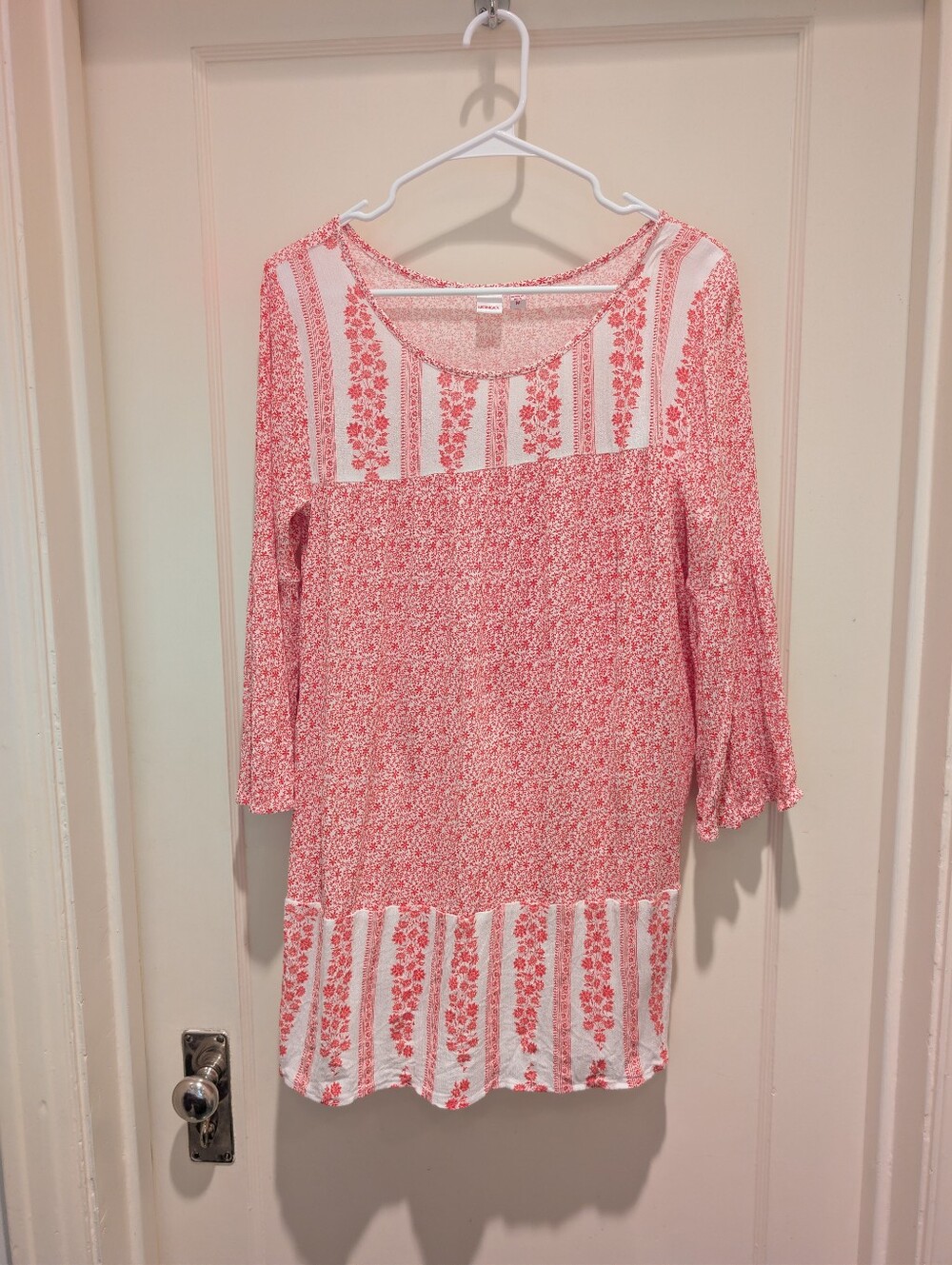 Bongo Floral Print Scoop Neck Women's Tunic in Red and White Medium